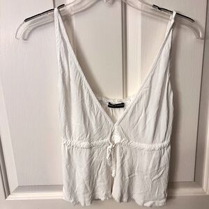 Brandy Melville- Cute white Top - one Size (small)